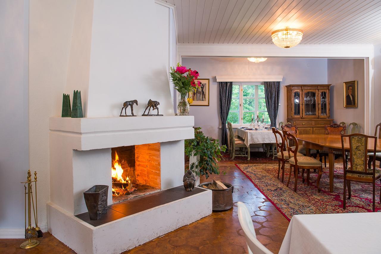 Bed & Breakfast Koivulan Kartano Lohja